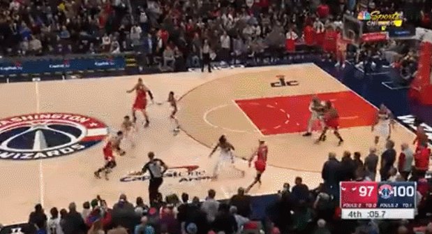 开云平台-5.7秒落后三分却出手中距离？拉文：想打成2+1追平