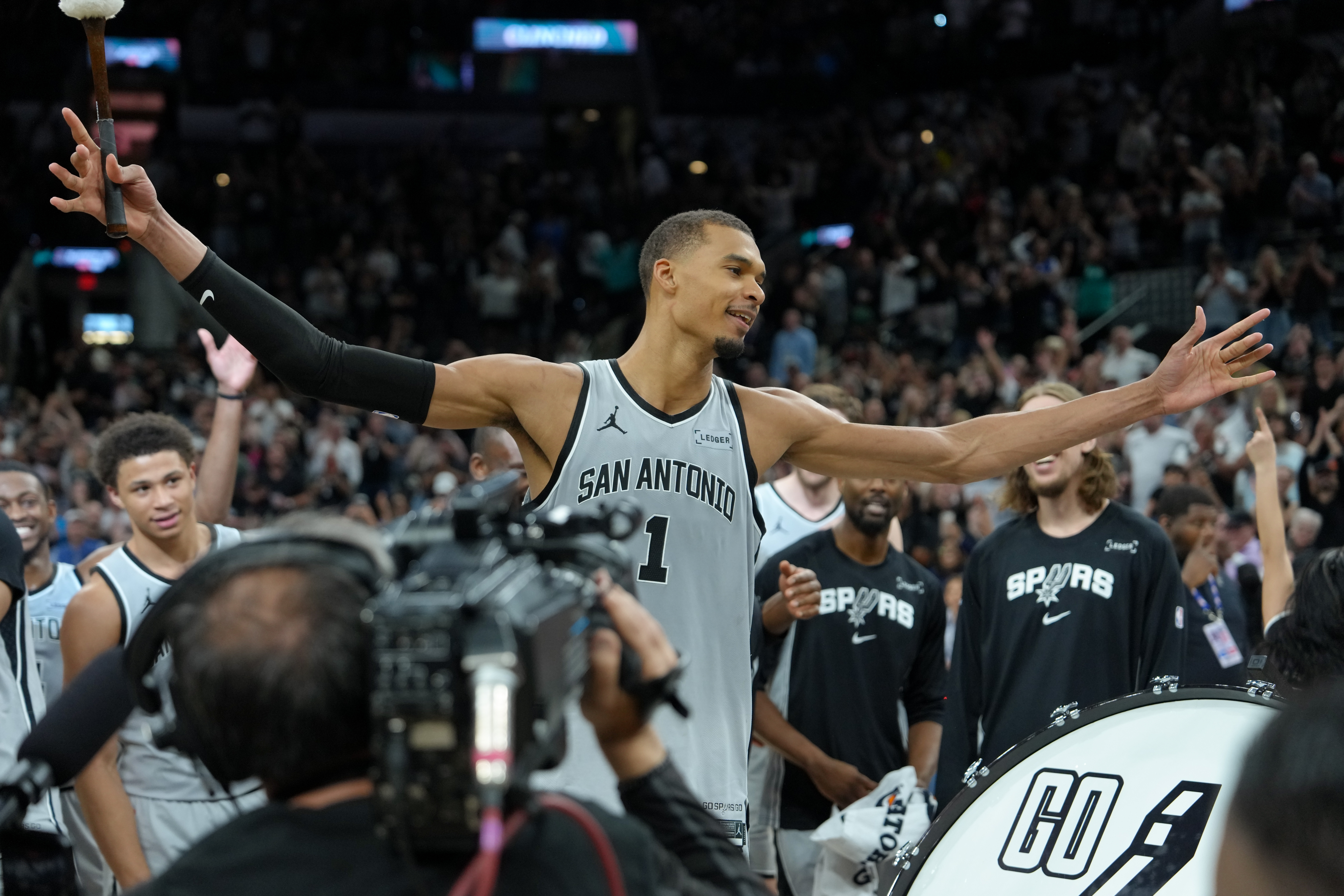 开云体育下载入口-文班有实力但很难破大梦盖帽纪录！健康与对手拒投是两座大山